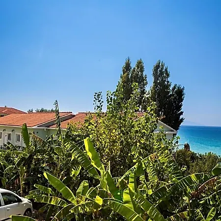 Stefanos 3*